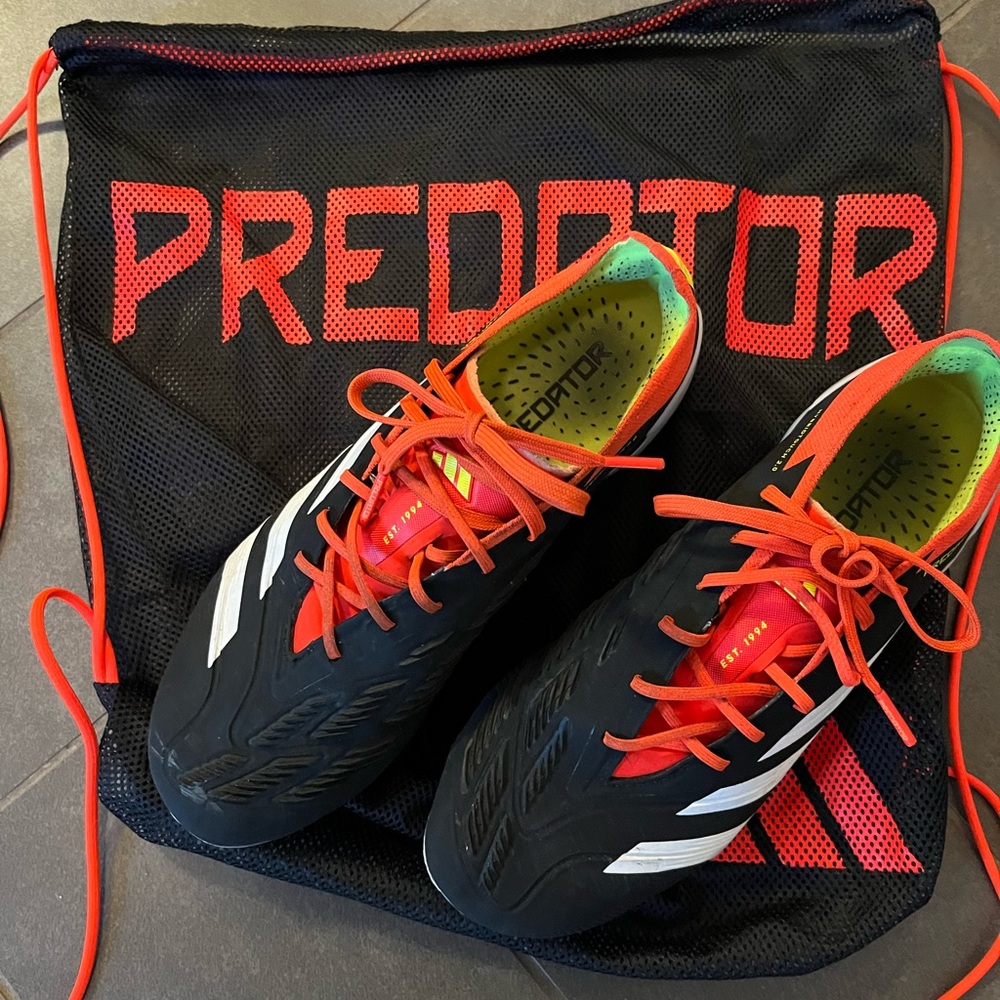 Adidas Predator Elite Soccer cleats size 6